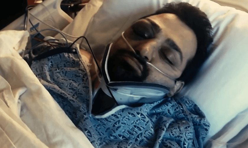 Gilbert recebeu constantes orações de sua família e amigos. (Foto: Reprodução).