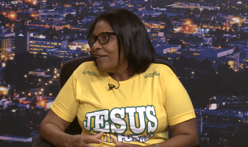 Eleusa agora se dedica em ajudar pessoas em situação de vício. (Foto: Reprodução).