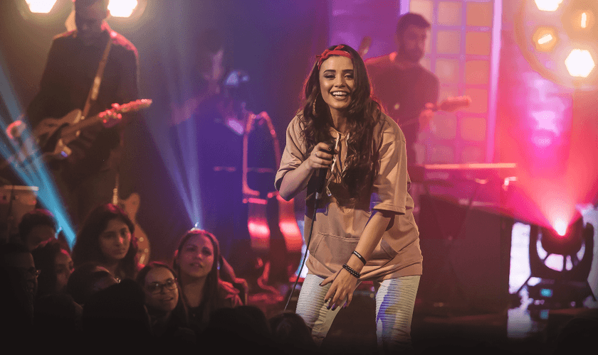 Isadora continua com a divulgação do DVD “Pra Te Contar os Meus Segredos”. (Foto: Divulgação).