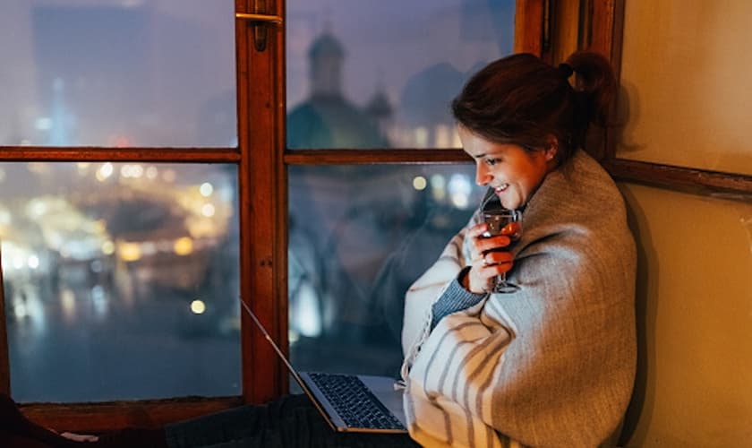 Veja sugestões de seriados da EF para praticar inglês na Netflix. (Foto: Getty Images)