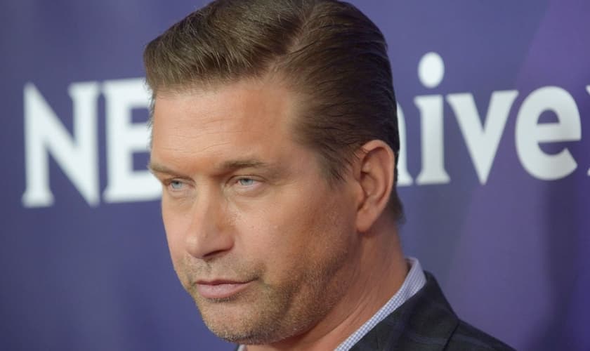 O ator é conhecido por filmes de sucesso como "Nascido em 4 de julho". (Foto: Reprodução).