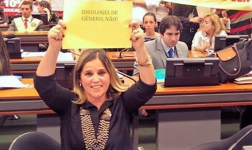 Marisa Lobo é conhecida por alertar contra a ideologia de gênero. (Foto: Facebook)