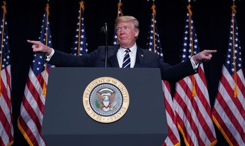 Presidente americano Donald Trump em discurso no National Prayer Breakfast. (Foto: Mandel Ngan/AFP/Getty Images)