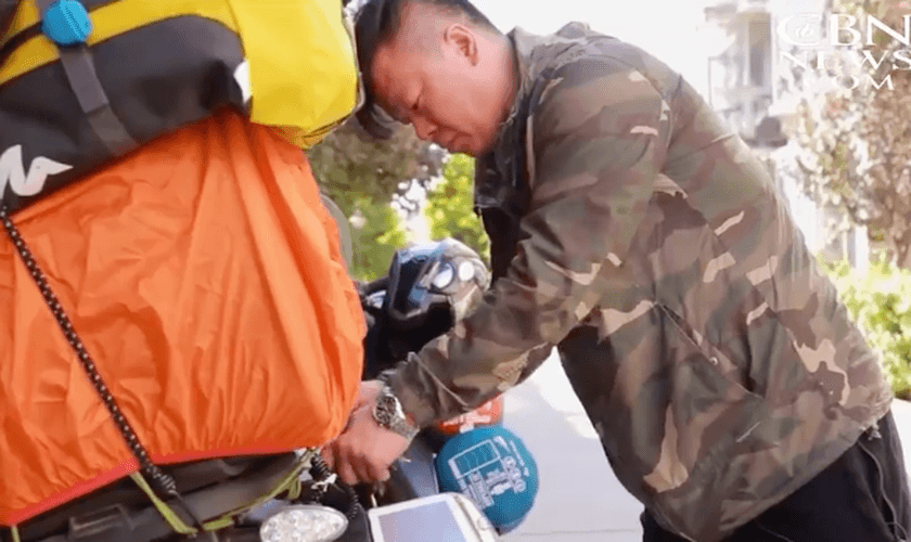Meng Jing Hui percorreu dez cidades da China em duas semanas. (Foto: CBN News)