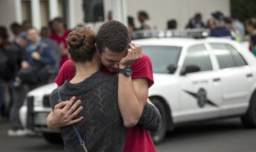 "Algo simples como o ciúme, quando é deixado sem controle se intensifica e leva à violência", diz o pastor Mel Lawrenz. (Foto: Reprodução).