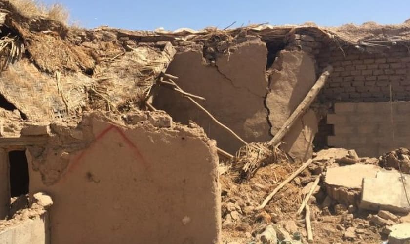 Os extremistas tentaram apagar qualquer vestígio do cristianismo no Iraque, destruindo casas e igrejas. (Foto: Reprodução).