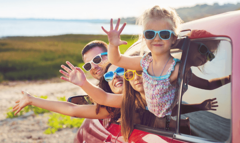 Uma viagem segura com as crianças exige cuidados especiais. (Foto: Fotolia/Dasha Petrenko)