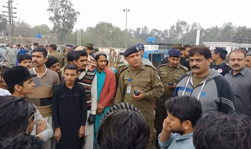 Os moradores cristãos temiam ter suas casas incendiadas, após as acusações de blasfêmia. (Foto: World Watch Monitor)