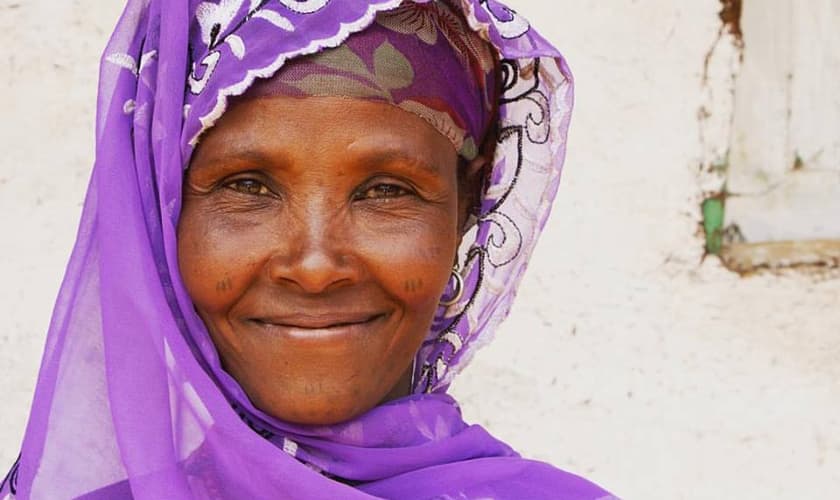 Imagem ilustrativa. A ex-muçulmana sofreu perseguições de sua família após se converter. (Foto: New Covenant Missions)