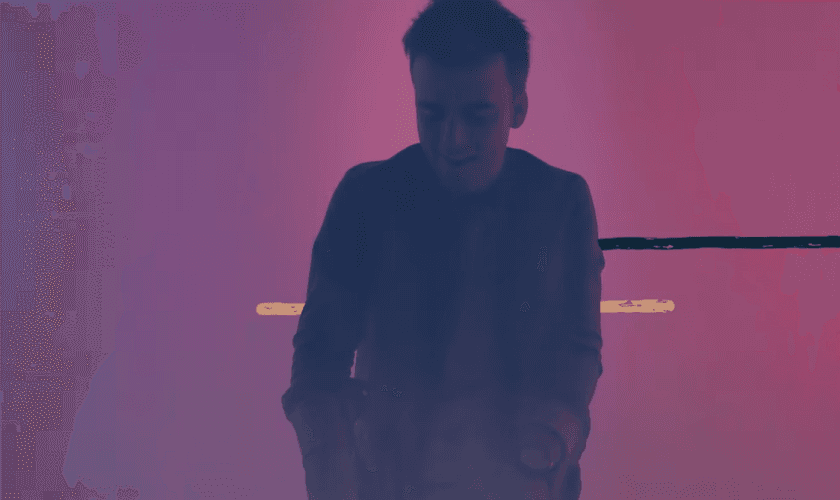 DJ PV vem lançando pela novos ritmos com participações especiais variadas. (Foto: Reprodução).