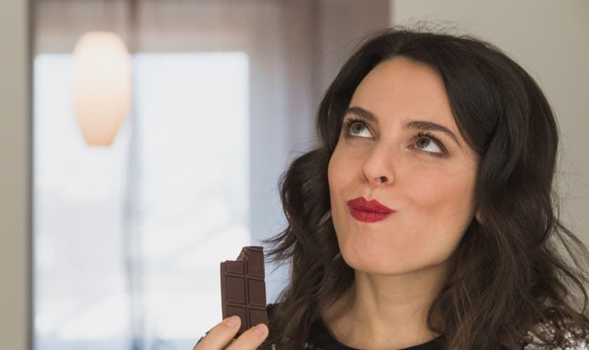 O consumo de chocolate pode fazer bem, se consumido sem exageros. (Foto: Reprodução)