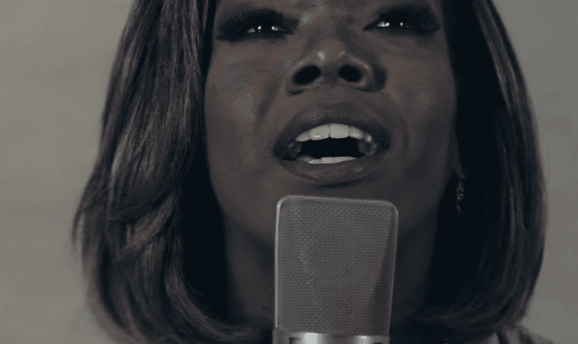 Tamara Pyller foi revelada no quadro 'Mulheres que Brilham', do Programa Raul Gil. (Foto: Reprodução).