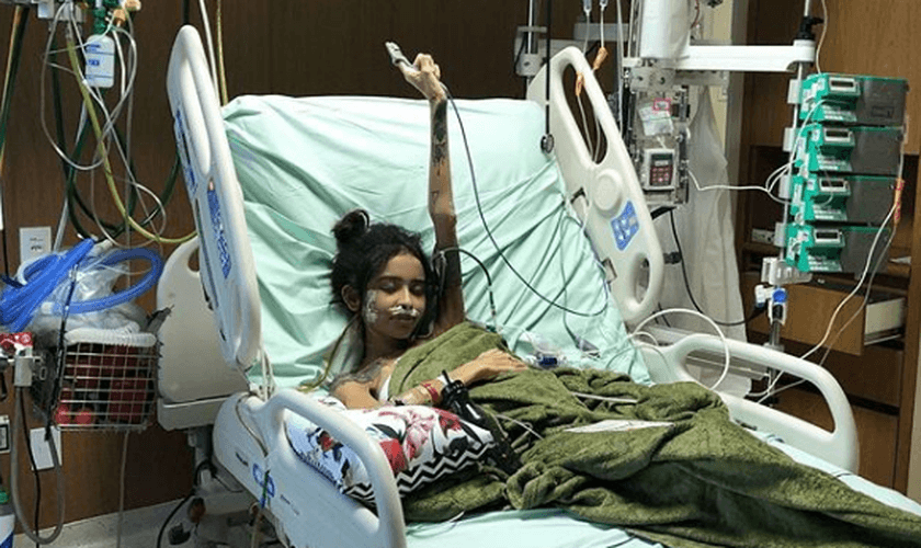 Por estar internada, Nara não pôde frequentar uma igreja, mas expressou por diversas vezes seu amor por Jesus. (Foto: Reprodução).