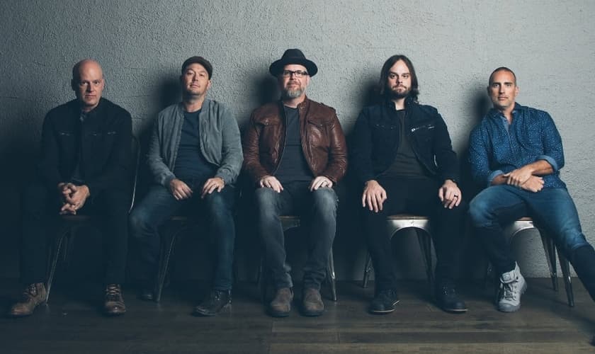 A história da banda e do vocalista Bart estreia no cinema no dia 31 de maio. (Foto: Divulgação).