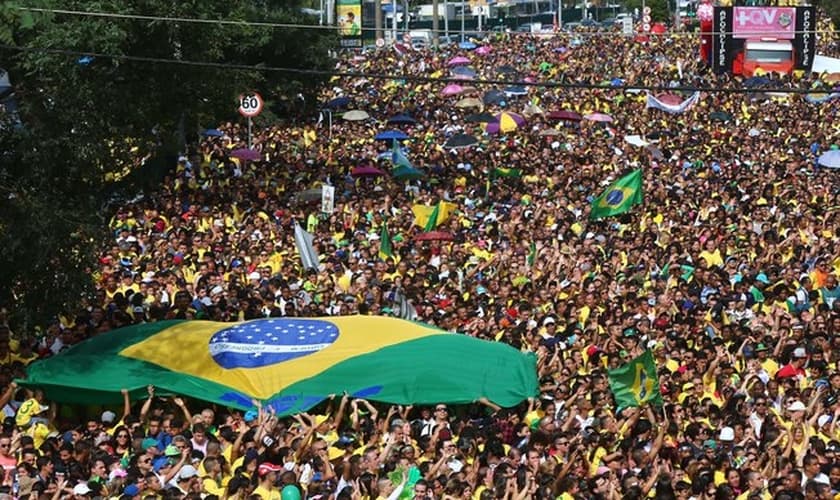 Evangélicos saem às ruas na Marcha para Jesus. (Foto: Reuters)