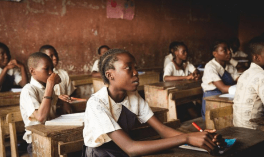 Crianças revelaram que são impedidas de praticar o cristianismo e obrigadas a seguir outras religiões. (Foto: CSW).