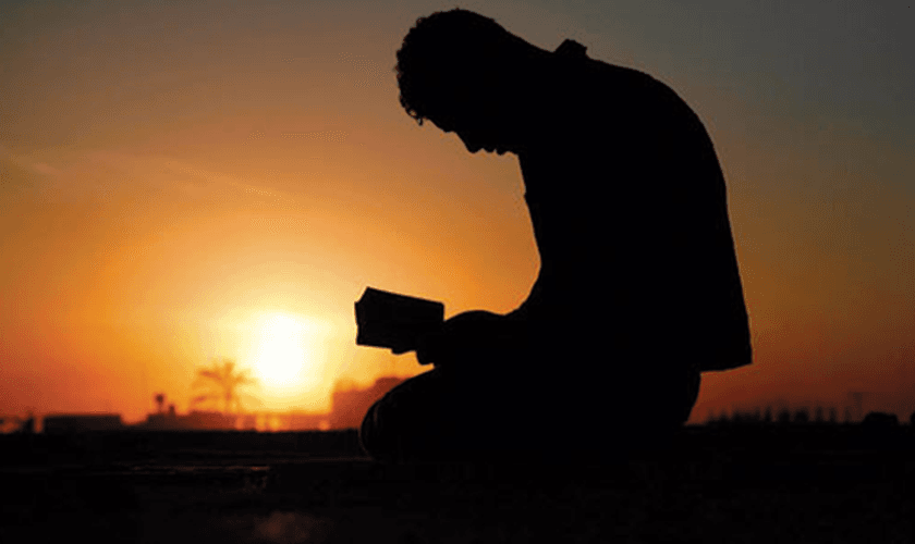 Imagem ilustrativa. Muçulmano se rendeu a Cristo após ver as mãos de Jesus curando seu corpo. (Foto: Reprodução)