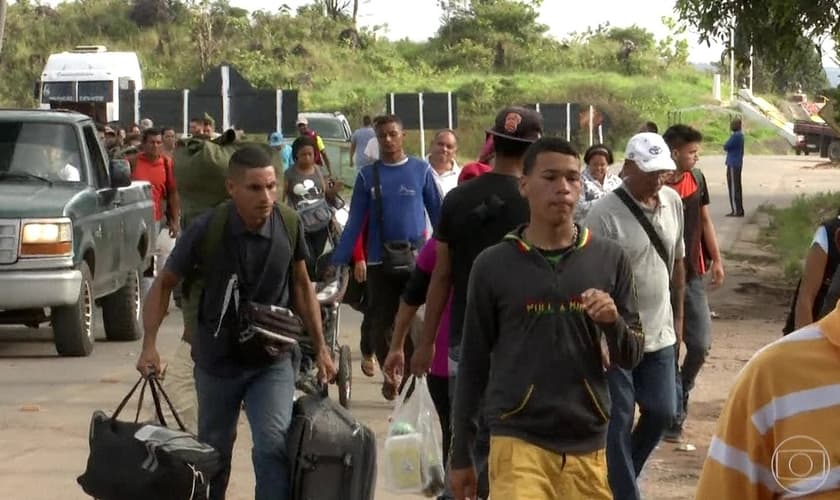 Refugiados venezuelanos que chegam ao Brasil precisam aprender a língua para conseguir emprego. (Foto: Reprodução).