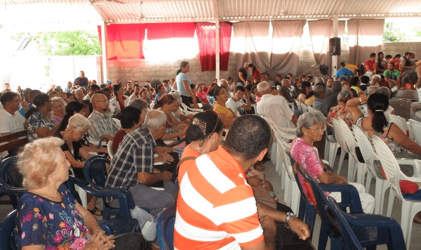 O testemunho de vida dos cristãos tem impactado familiares e vizinhos. (Foto: World Missionary Press)