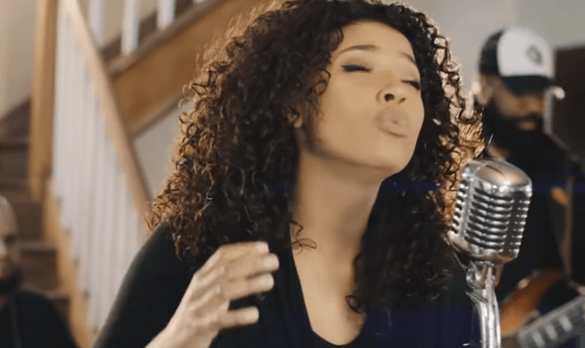 A canção foi composta pela própria cantora. (Foto: Reprodução).