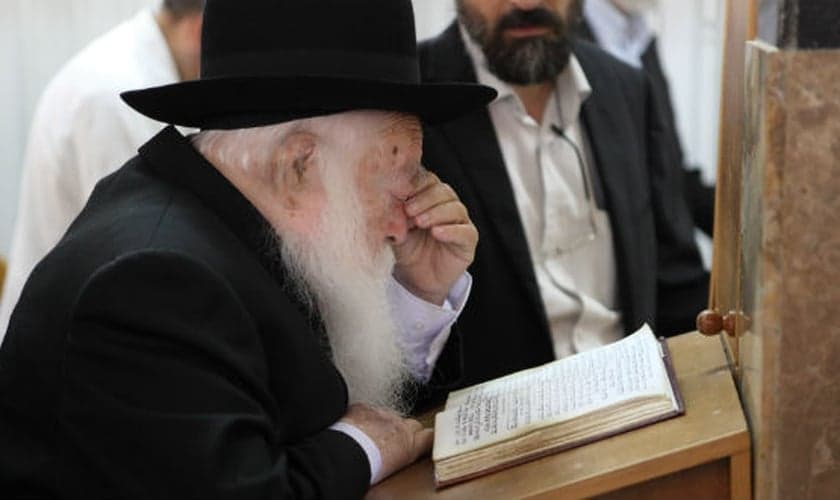 Rabino Chaim Kanievsky, uma autoridade proeminente na sociedade judaica ortodoxa. (Foto: Yaakov Naumi/Flash90)
