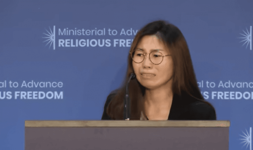 Ji Hyeona se lembra de ter sofrido lavagem cerebral para acreditar que deveria adorar as três gerações da ditadura de Kim. (Foto: Reprodução)