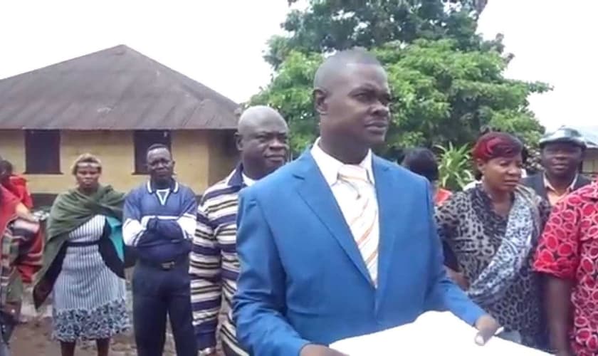 Após se converter, Omar passou a ser perseguido por sua família. (Foto: Reprodução).