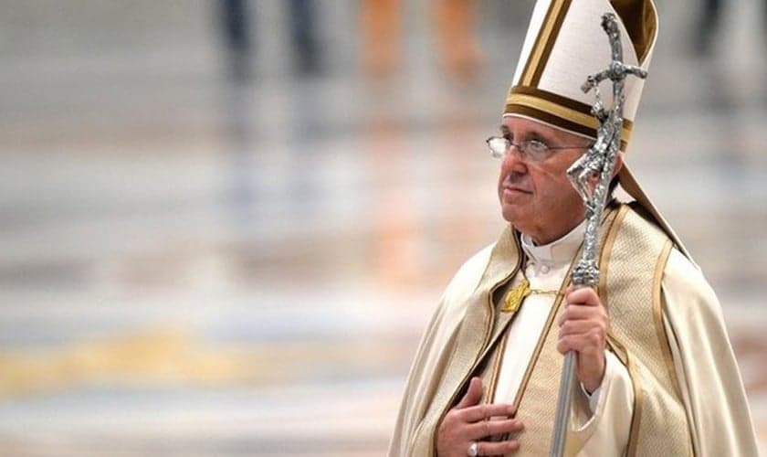 Papa Francisco enfrenta uma forte oposição por conservadores no Vaticano. (Foto: EPA)