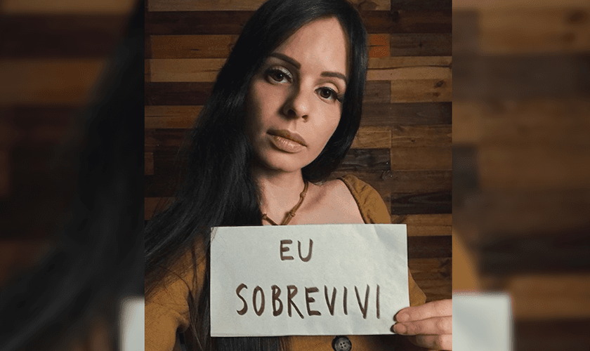 Marcela Taís foi abusada por um parente aos 10 anos. (Foto: Reprodução/Instagram)