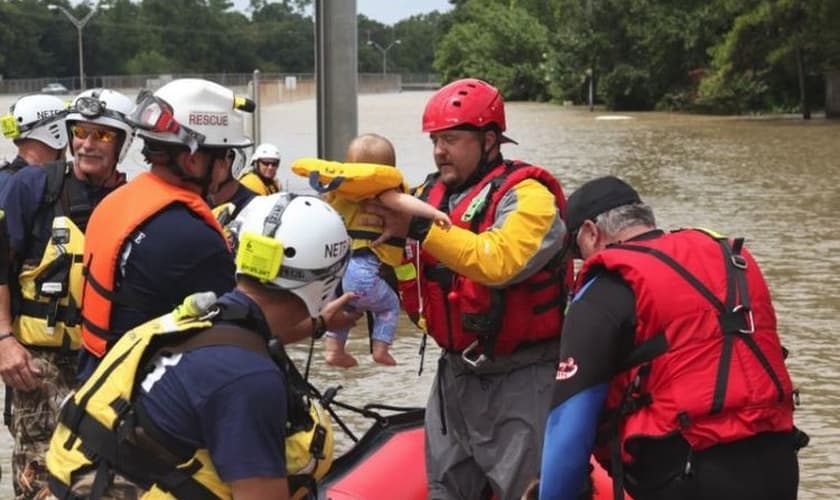 Furacão Florence tem causado devastação por onde passa, nos EUA. (Foto: Reprodução)