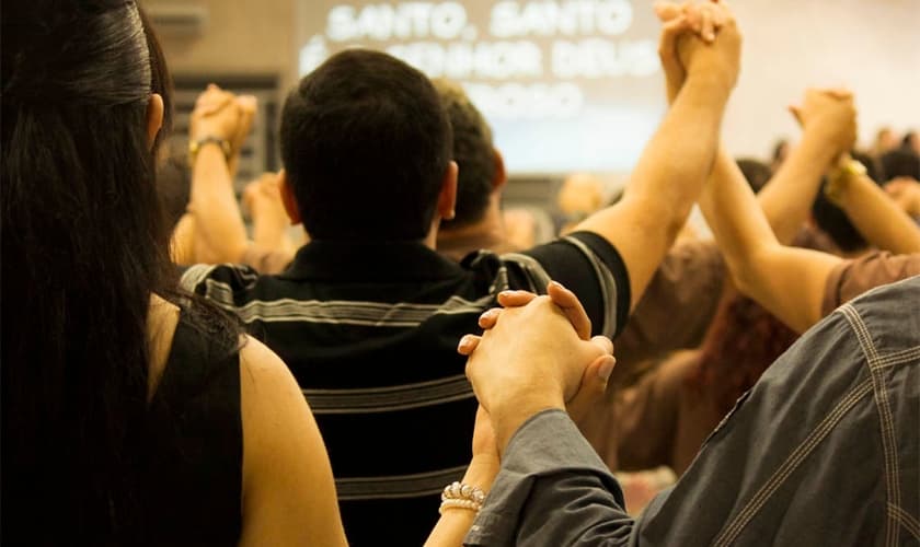 Mike Leak diz que se há ódio entre os cristãos é preciso lembrar do quanto Cristo perdoou. (Foto: Reprodução).