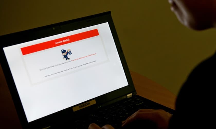 Com as novas leis, as organizações que tentarem distribuir informação religiosa pela internet terão que obter uma licença do departamento de assuntos religiosos da província. (Foto: Reprodução).