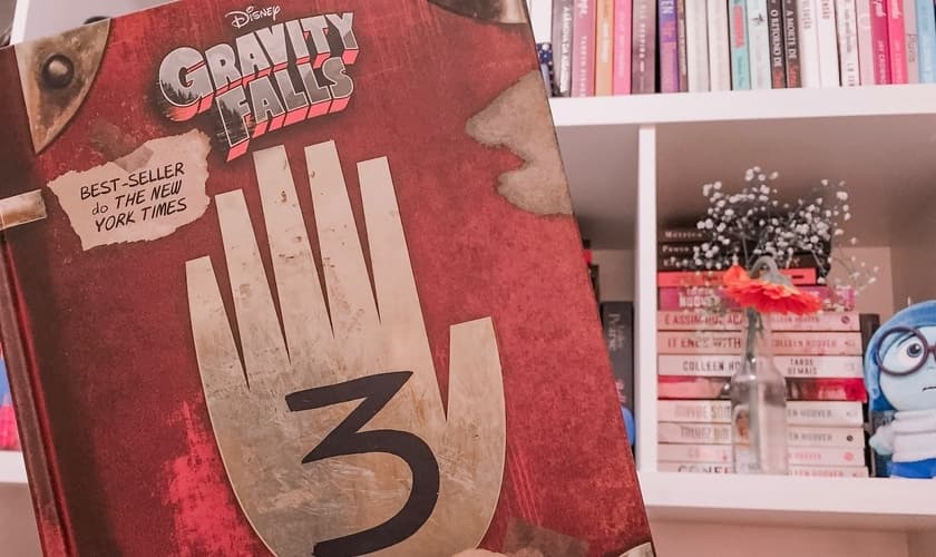 Capa do livro "Gravity Falls: Diário Perdido", da Disney. (Foto: Em Cada Página)