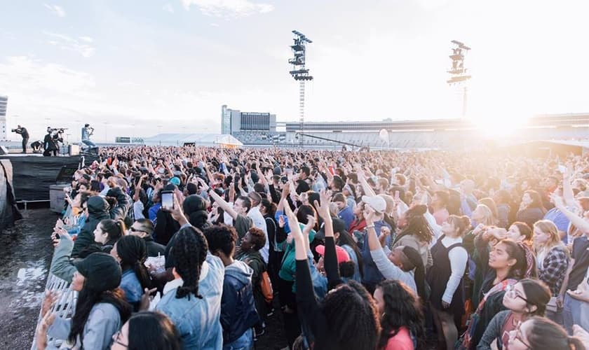 Segundo a organização do evento, a reunião foi inspirada no "Jesus Moviment", evento cristão da década de 70 que contrapôs o Woodstock. (Foto: PLUSE).