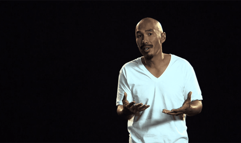 Francis Chan diz que muitos dependem de coletes salva-vidas para navegar no Evangelho. (Foto: Flannel)