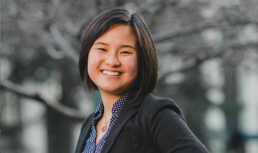 Isabella Chow foi expulsa de seu partido no senado estudantil da Universidade de Berkeley, por se opor à ideologia de gênero. (Foto: Reprodução)