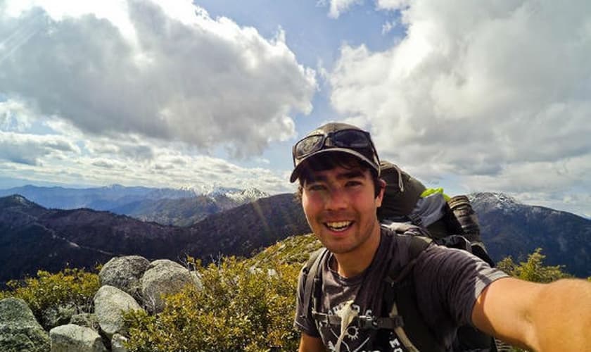O americano John Chau, de 27 anos, foi à tribo na Ilha de Sentinela do Norte para levar o Evangelho. (Foto: Reprodução/Facebook)