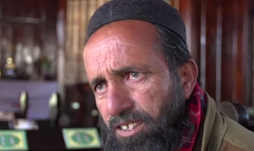 Muçulmano convicto, paquistanês diz que não vê problema em ser vigia de igreja cristã: “Sinto orgulho”. (Foto: Reprodução/BBC)