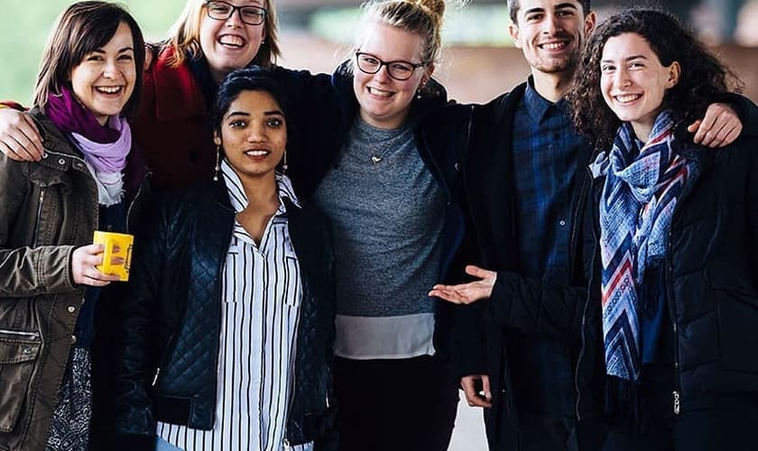 Movimento Revive Europa conta com estudantes cristãos para campanha de 40 semanas pelas nações europeias. (Foto: Reprodução/Instagram)