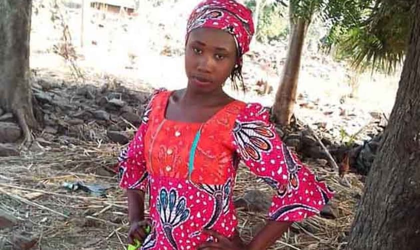 Leah Sharibu antes de ter sido sequestrada pelo grupo jihadista Boko Haram na Nigéria. (Foto: Reprodução/Premier)