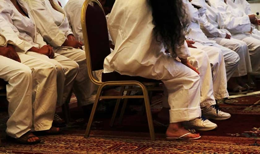 Cristãos se preparam para batismo em igreja da Sìria. (Foto: Portas Abertas - EUA)