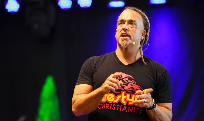 O evangelista Todd White compartilhou como os cristãos podem se disciplinar para vencer a tentação. (Foto: Reprodução/Facebook)