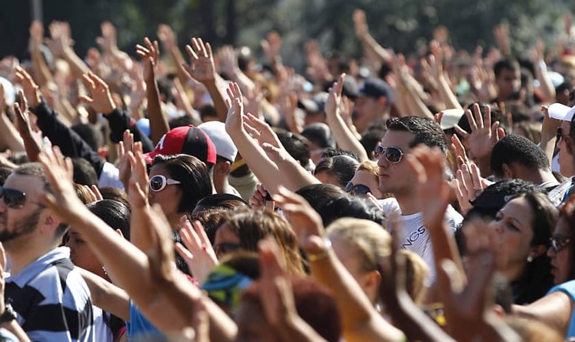 Evangélicos se reúnem para realização de evento. (Foto: Cebi)