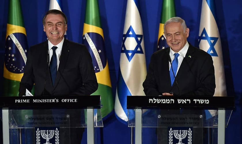 Presidente Jair Bolsonaro e premiê israelense, Benjamin Netanyahu, anunciam escritório de negócios brasileiro em Jerusalém. (Foto: Yoav Dudkowitz)