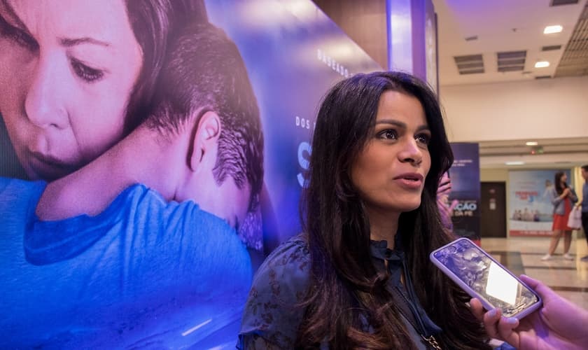 Cantora Damares em entrevista ao Guiame na pré-estreia do filme “Superação - O Milagre da Fé”. (Foto: Guiame/Marcos Paulo Correa)