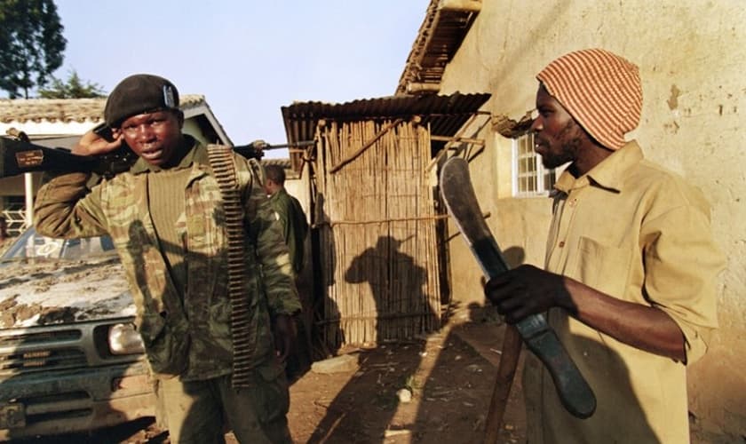 Hutus promoveram um dos maiores genocídios já vistos na África, com mais de 800 mil pessoas assassinadas. (Foto: Les Inrocks)