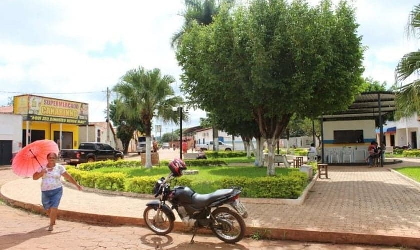 Praça principal de São Pedro dos Crentes, no Maranhão. (Foto: Fábio Zanini/Folhapress)