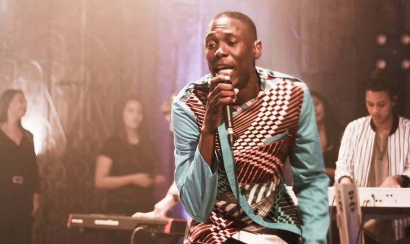 Vatimona Phetra é cantor angolano e recentemente assinou contrato com a Nova Fase Produções. (Foto: Divulgação)