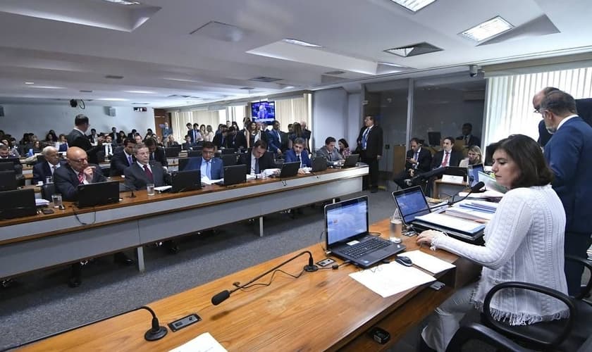 Sessão da Comissão de Constituição e Justiça foi presidida pela senadora Simone Tebet (MDB-MS). (Foto: Geraldo Magela/Agência Senado)