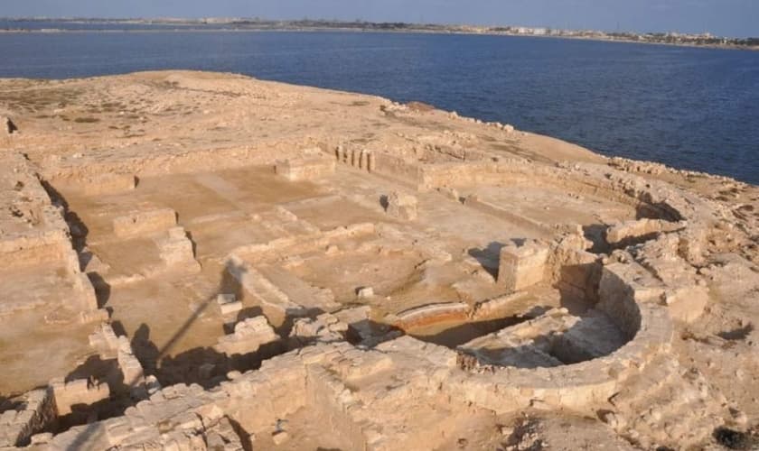 O que resta da igreja foi descoberto no antigo porto de Marea, perto da cidade de Alexandria. (Foto: T. Skrzypiec / PCMA)